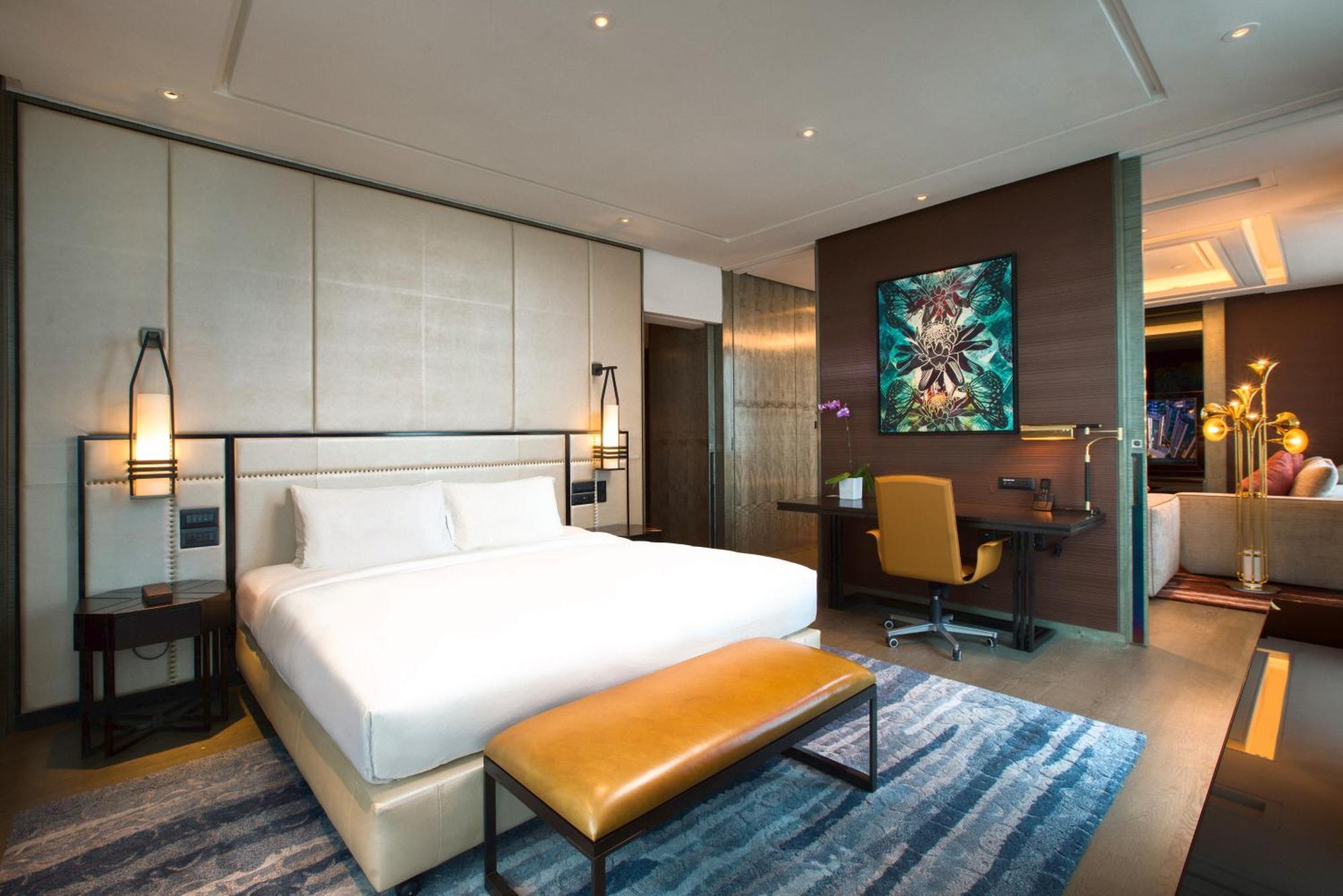 Sofitel Kuala Lumpur Damansara Hotel Екстериор снимка A bedroom at the hotel