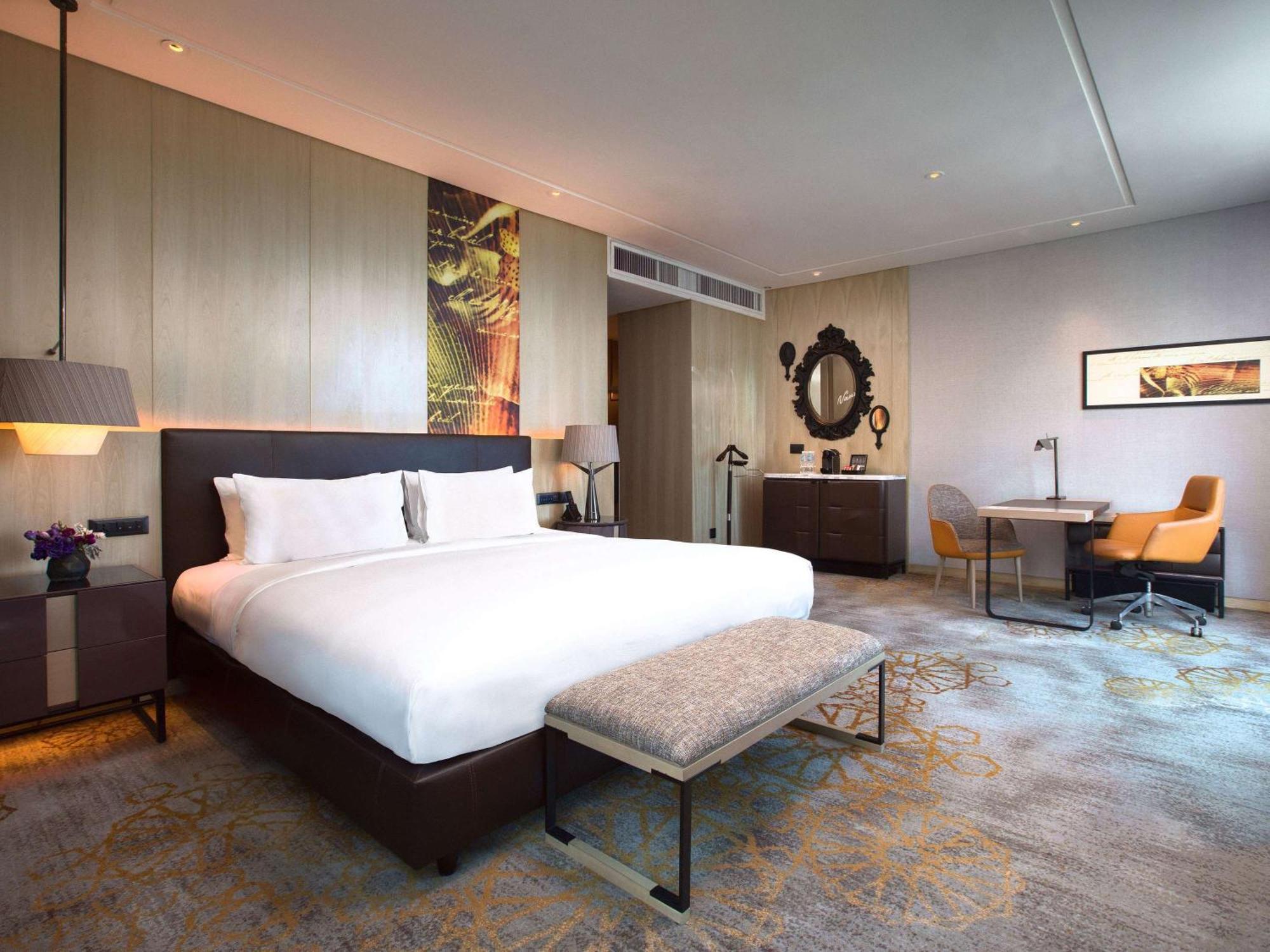 Sofitel Kuala Lumpur Damansara Hotel Екстериор снимка Deluxe Room