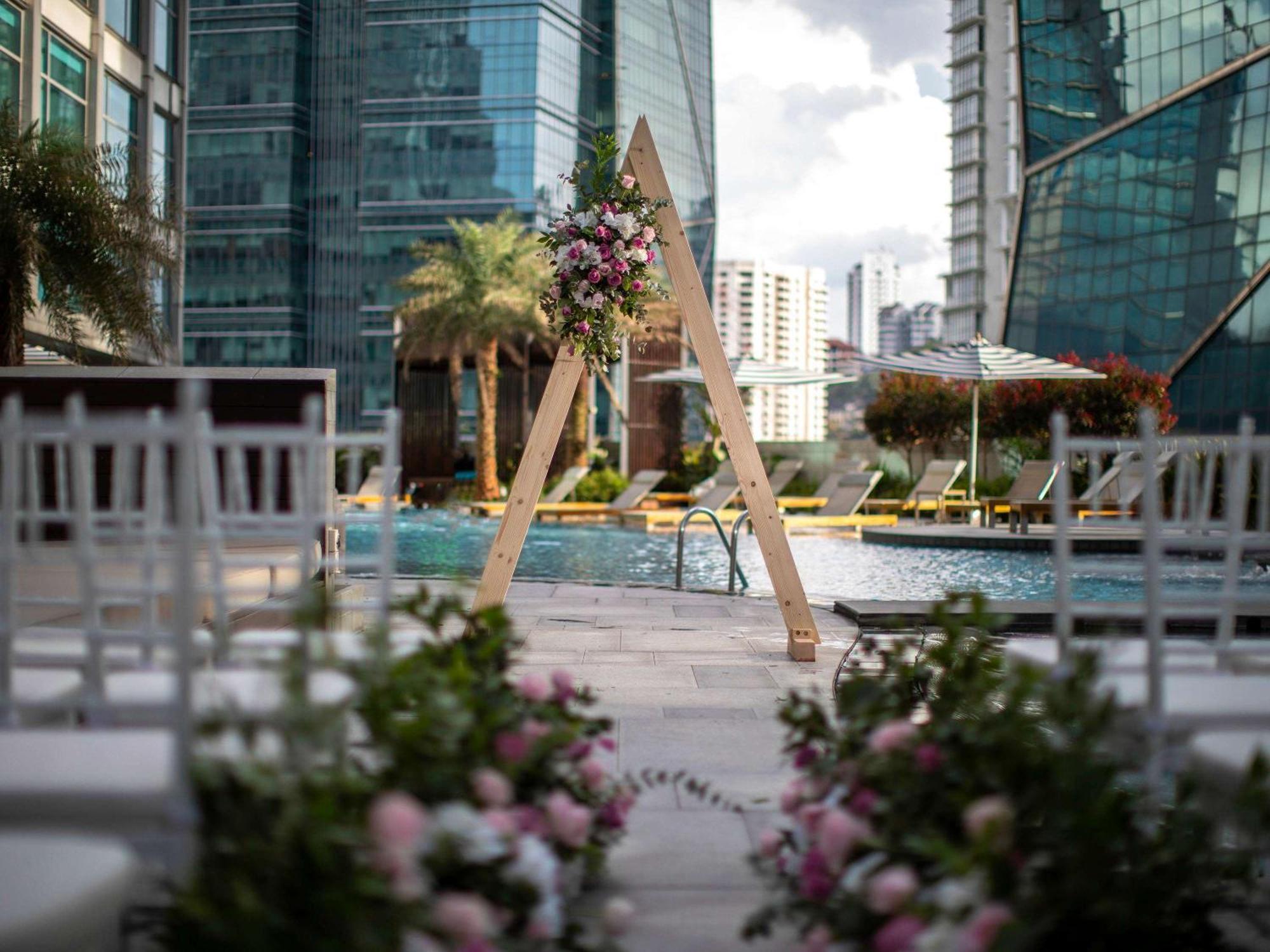 Sofitel Kuala Lumpur Damansara Hotel Екстериор снимка
